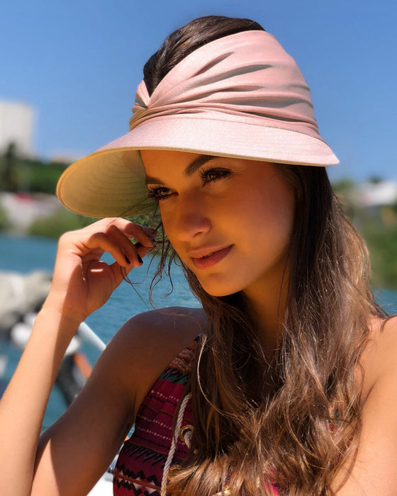 Ögonfallande solskyddshatt