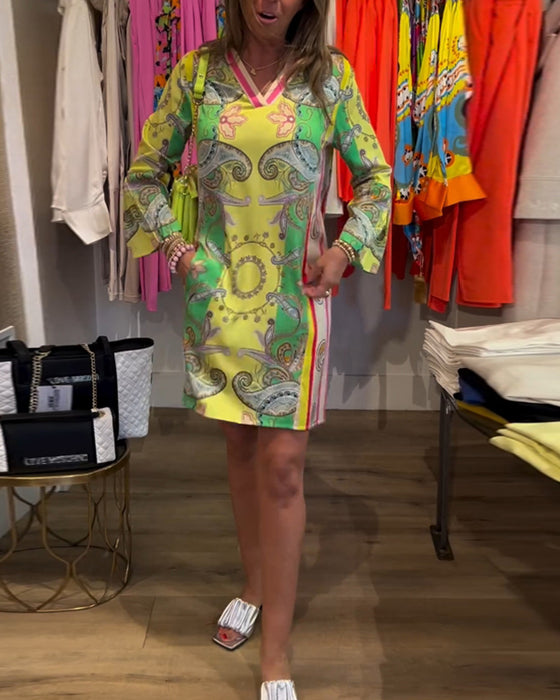 Klänningar med färgblockering tryck och lös passform