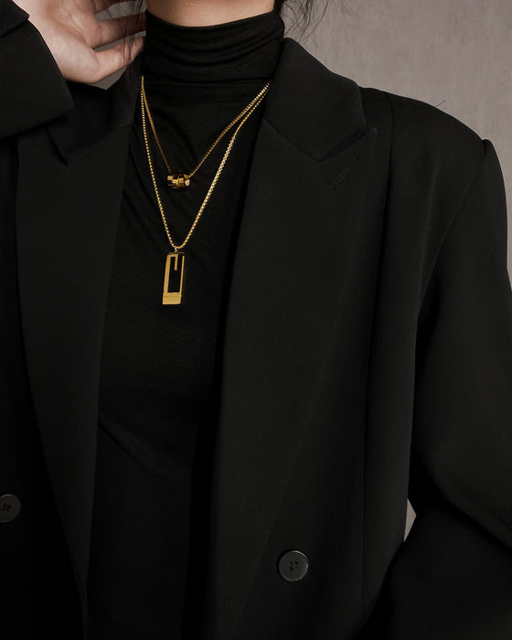 Dubbelt långt halsband i titanstål