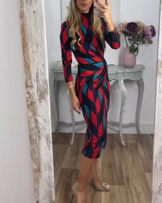 Slitsklänning med diamantmönster