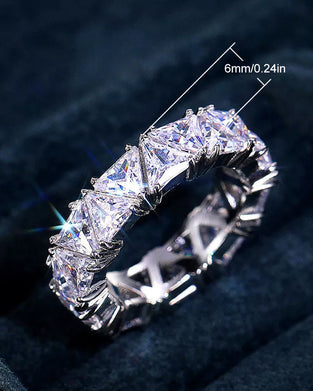 Ringa med triangulär med zirconia