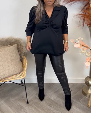 Blus med V-ringning och veck