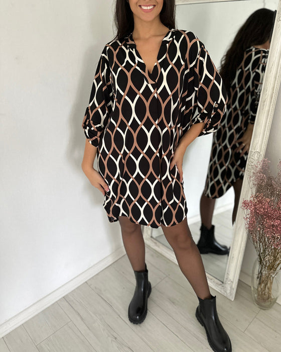 Retro klänning med rombtryck