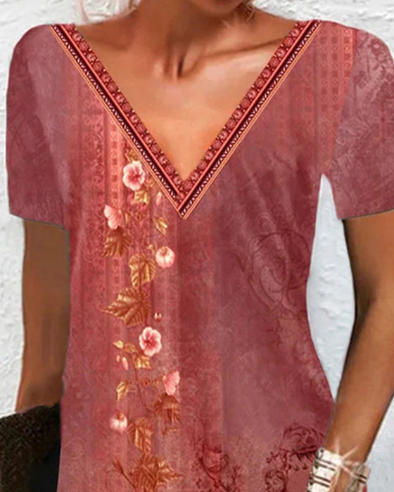 Blommig klänning med korta ärmar