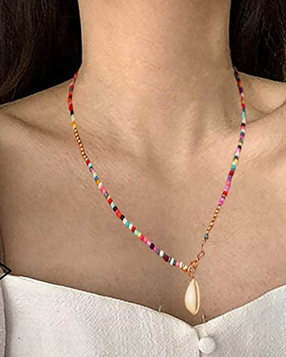 Färgglatt skalhalsband