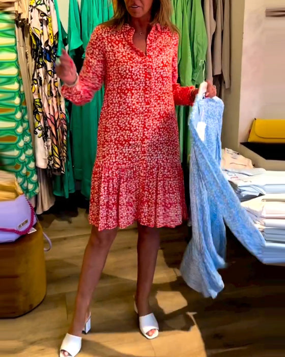 V-ringad klänning med blommönster