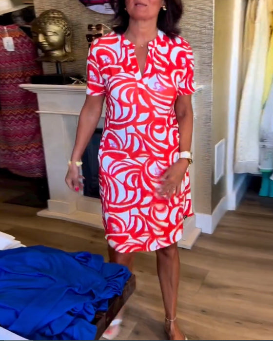 Kortärmad klänning med tryck